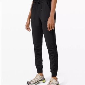 Lululemon Beyond The Studio Jogger